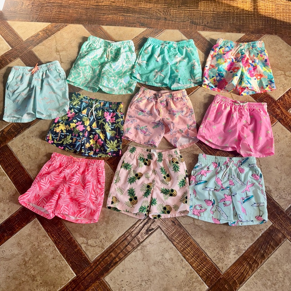 Lot of boys size 8 (medium) swim trunk shorts set it 10